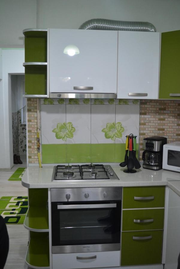 Green Rooms Hunedoara Exterior foto